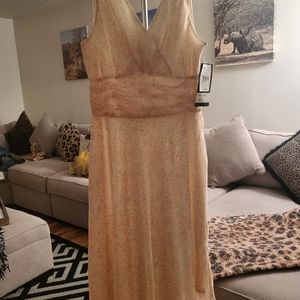 Brand New Scarlett Midi Peach print  Dress.